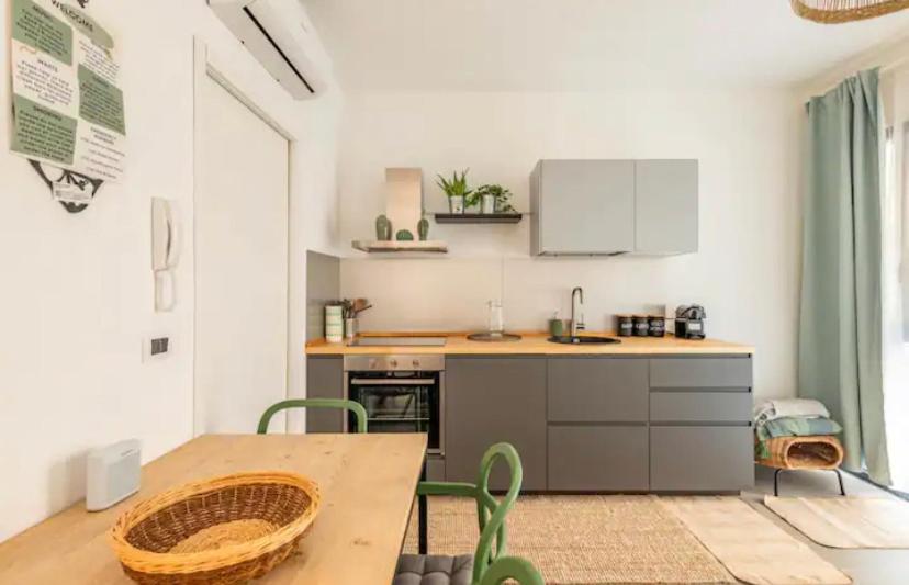 I Host Apartment - Polesine 2 Milano Exteriör bild